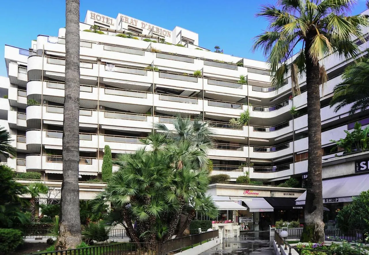 Cannes Conseil Immo, Grand Studio Terrasse Gray D'Albion Area -Four- Apartment France